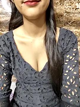 Indian-Aleena on StripChat 