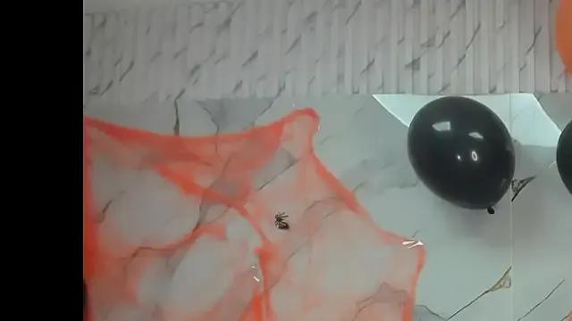 Isabella_Blondetf — SALIVA SHOW