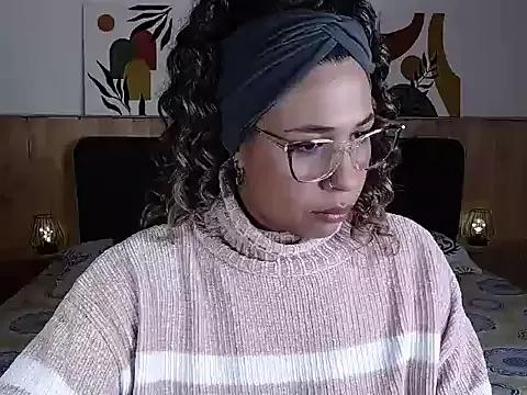 Avatar of IVONNE_COLLINS33