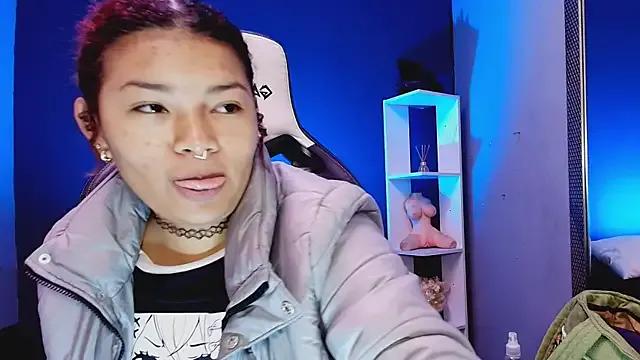 StripChat JadaRoberts  is Freechat  JadaRoberts — take off my shirt