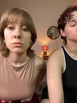 StripChat Jitoon_Exe is Freechat Jitoon_Exe — lick Julia's pussy
