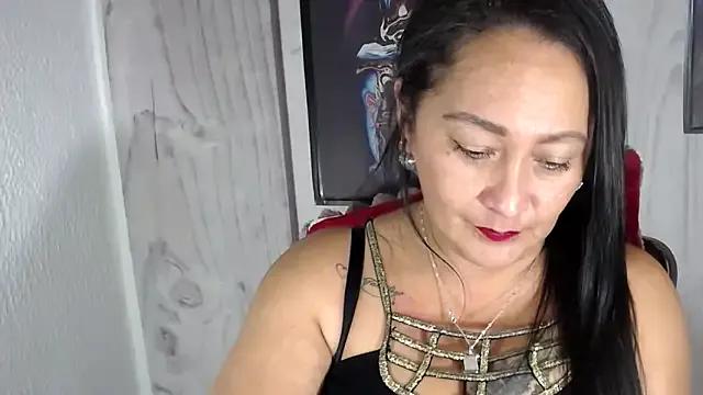 Avatar of JULIANAWET69