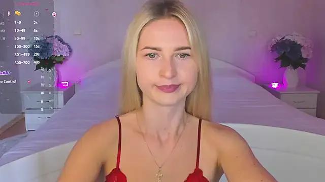 Avatar of Julie_Blaze