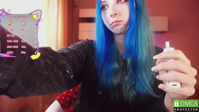 Avatar of JustMeowGirl