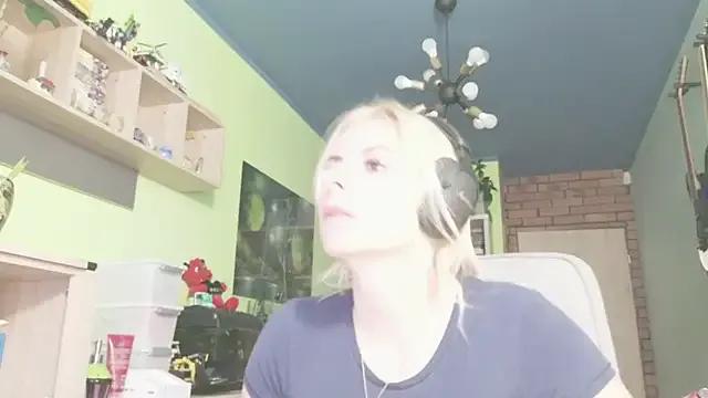 StripChat karmija is Freechat karmija — SQUIRT