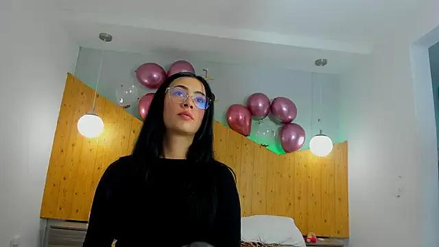 Freechat kate_evans1 on StripChat
