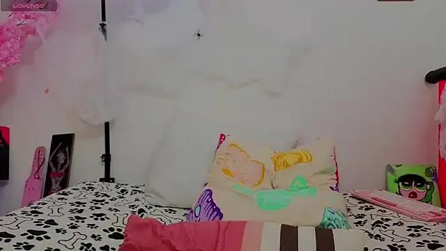 Freechat KilyetVera3x on StripChat