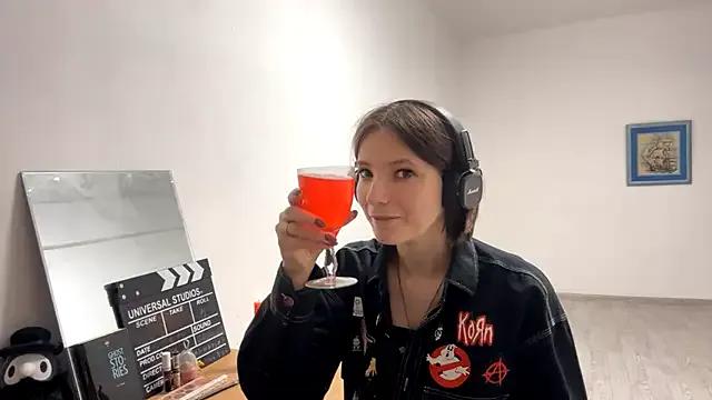 StripChat KindraScullion  is Freechat  KindraScullion — smile