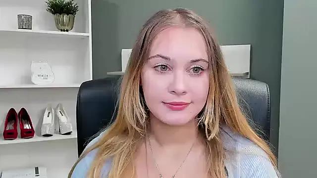 kitty_valeria on StripChat 
