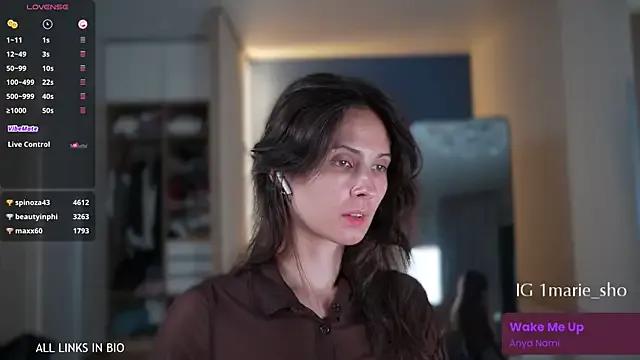 Avatar of LAUREL_HAZEL