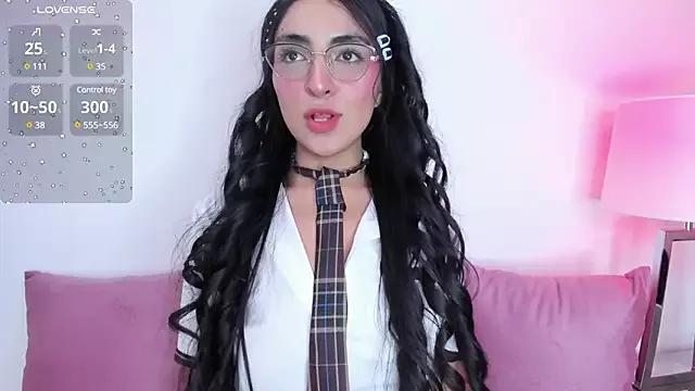 Freechat LennaBlair on StripChat