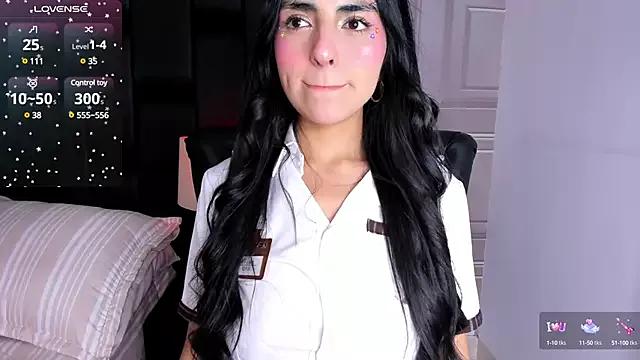 Freechat LennaBlair on StripChat