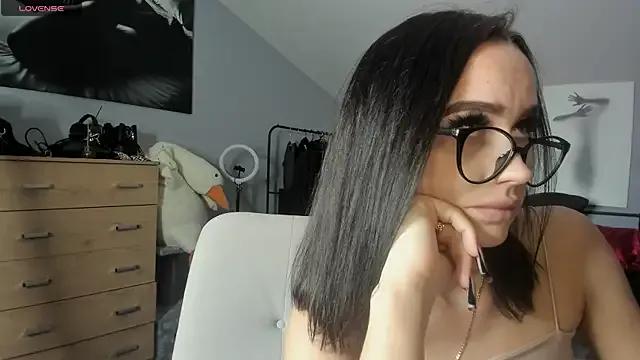 StripChat Lisa__Johnson  is Freechat  Lisa__Johnson — striptease two songs