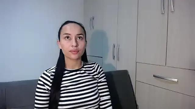 Freechat LisaRiveraxxx on StripChat