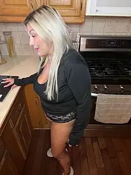 Avatar of LittleMissEeve
