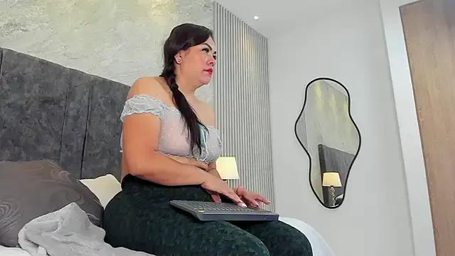 lola__sweetx on StripChat 