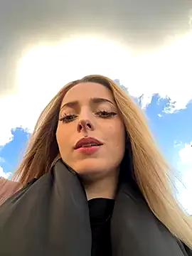 LoraaDoll — TIGHT CAMELTOE