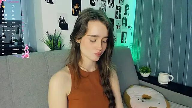 StripChat lovelyalivia  is Freechat  lovelyalivia — Show my ass <3