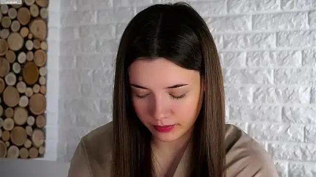 LowOncoming on StripChat 