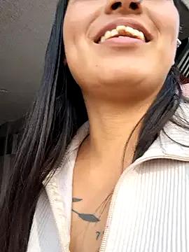 LunaHot_777 — Squirt in public+ control