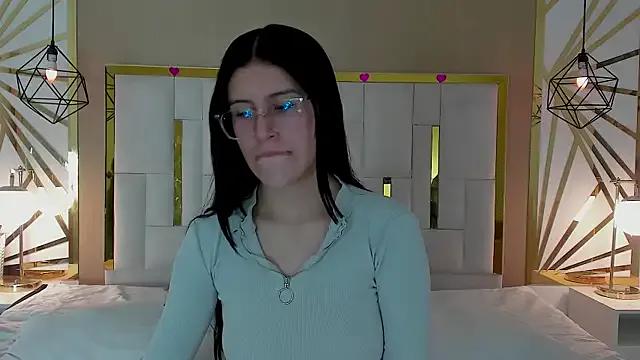 maddy_jaclsonw on StripChat 