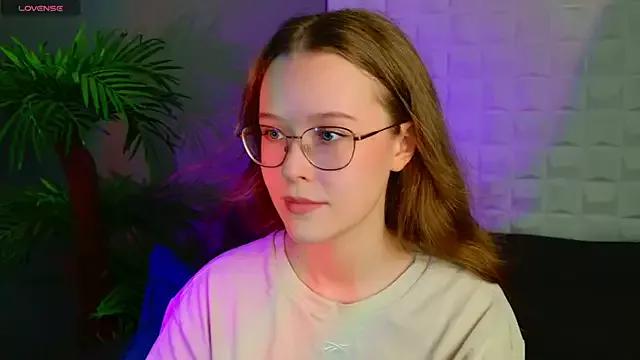 Freechat MandyMils on StripChat