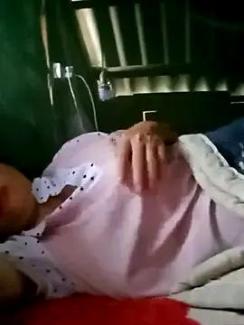 Freechat maple694 on StripChat