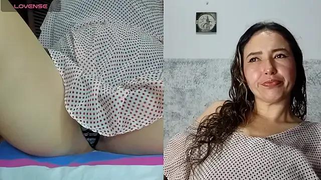 Freechat marly_charm_ on StripChat