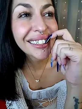 Masha_Real_84 — Orgasm extream squirt shower! Yeah babys