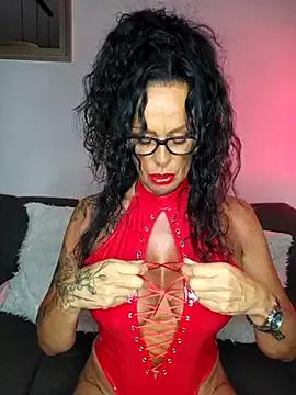Avatar of Misses-Cougar