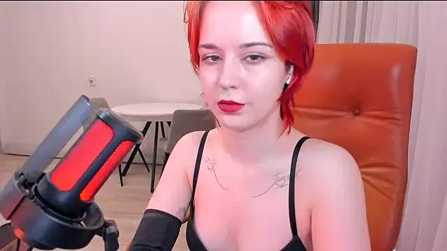 mollyposhh on StripChat 