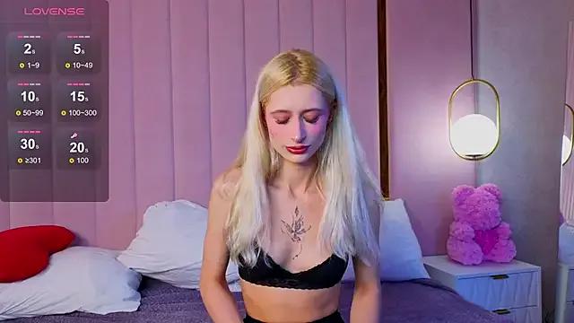 Freechat Monica_Leen on StripChat