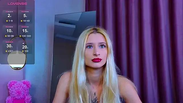 Freechat Monica_Leen on StripChat
