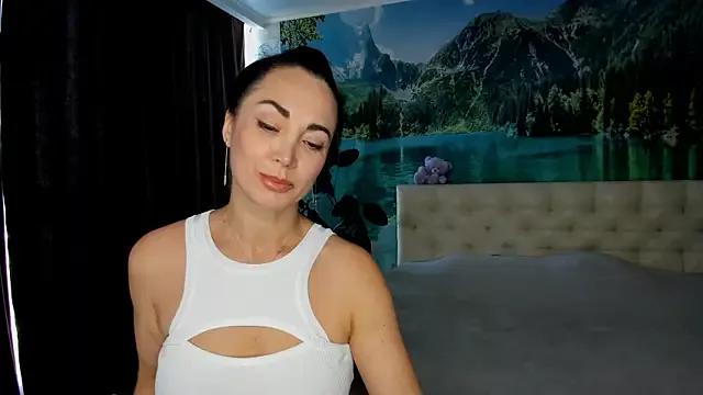Avatar of Monica_Weiss