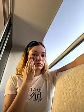 Avatar of NicoleCut