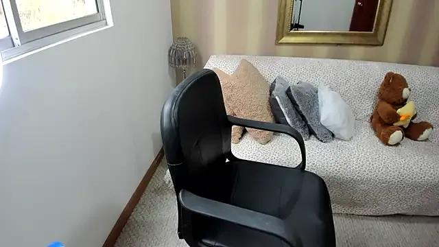 Avatar of NicolettColin