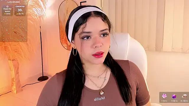 Avatar of NikaVelvet1