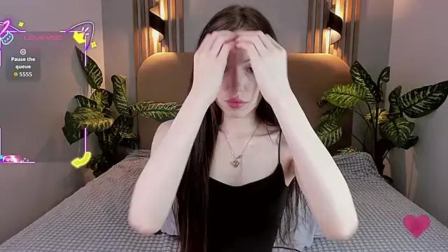 NikkiMiltons on StripChat 