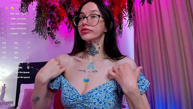 Freechat PalmLora on StripChat