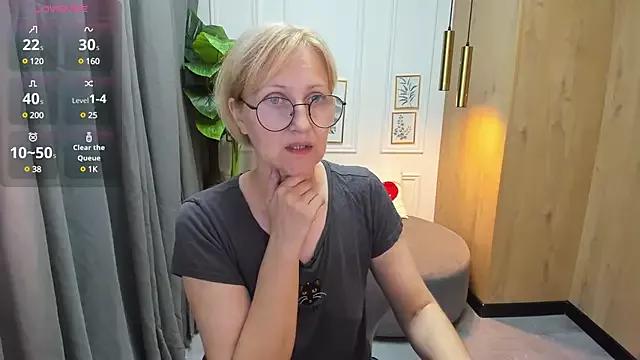 Freechat Paris_Cherry on StripChat