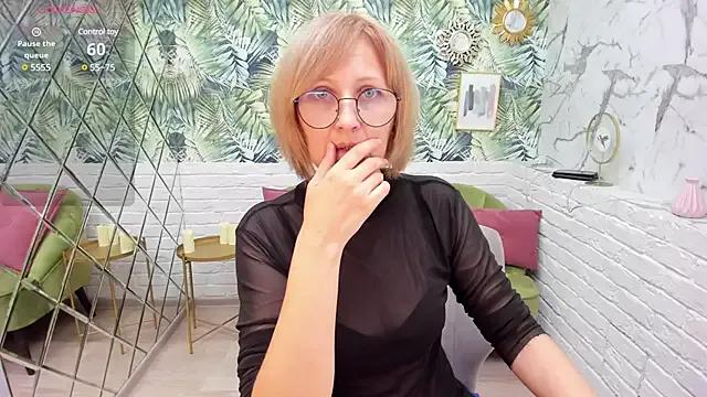 Freechat Paris_Cherry on StripChat