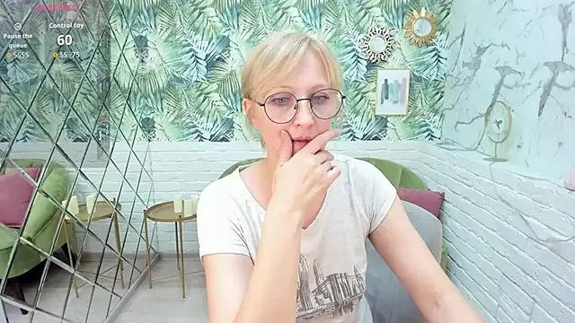 Freechat Paris_Cherry on StripChat