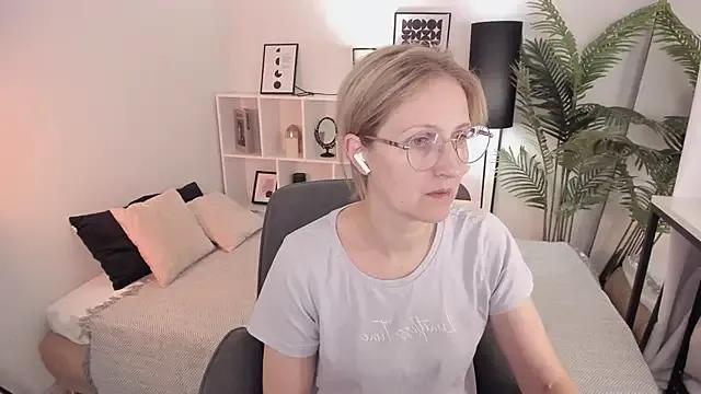 Freechat Paris_Cherry on StripChat