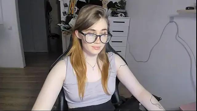 Freechat PureHeartt_ on StripChat