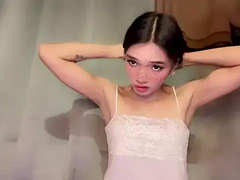 queen_lucinda — show your love and lets cum together