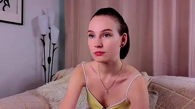 Avatar of QueenieHathaway