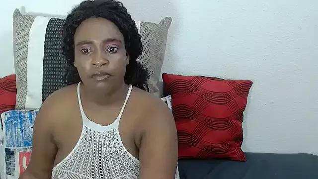 QueenRomaxx1 on StripChat 