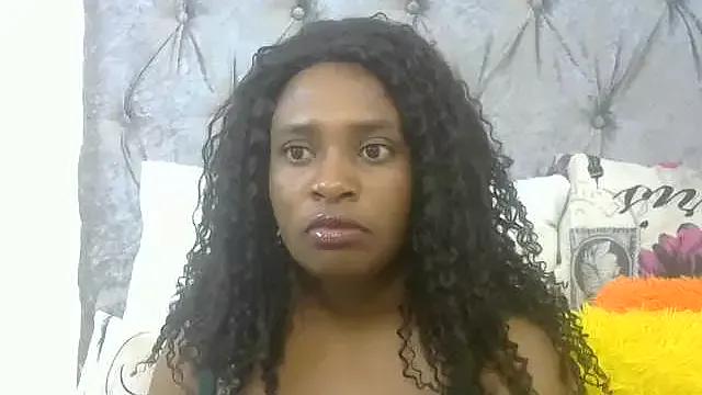 QueenRomaxx1 on StripChat 