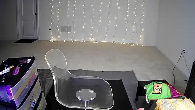 StripChat Ravishing_Roma is Private Ravishing_Roma — Name of the last Tipper on Boobs