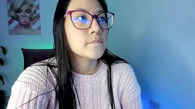 Freechat rouse_red on StripChat